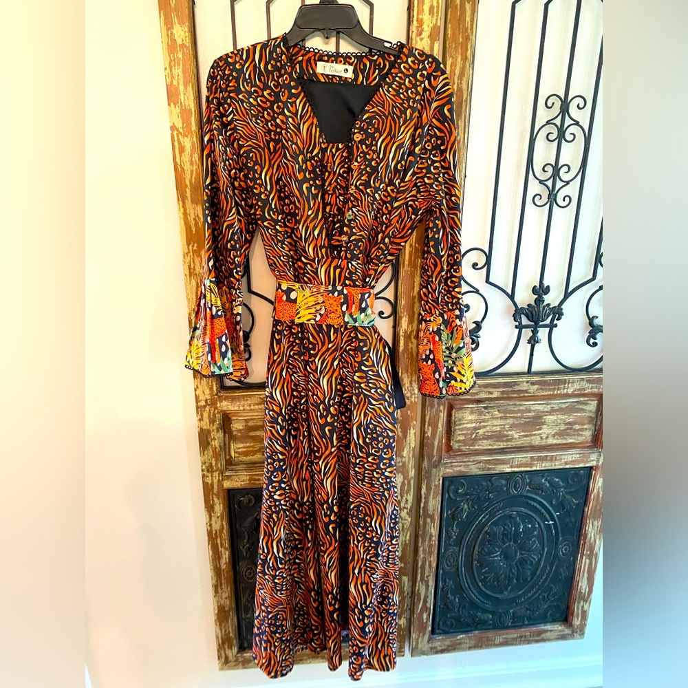 Vibrant Orange Patterned Dress Large with Jungle Animal Bell Sleeves and Tie EUC